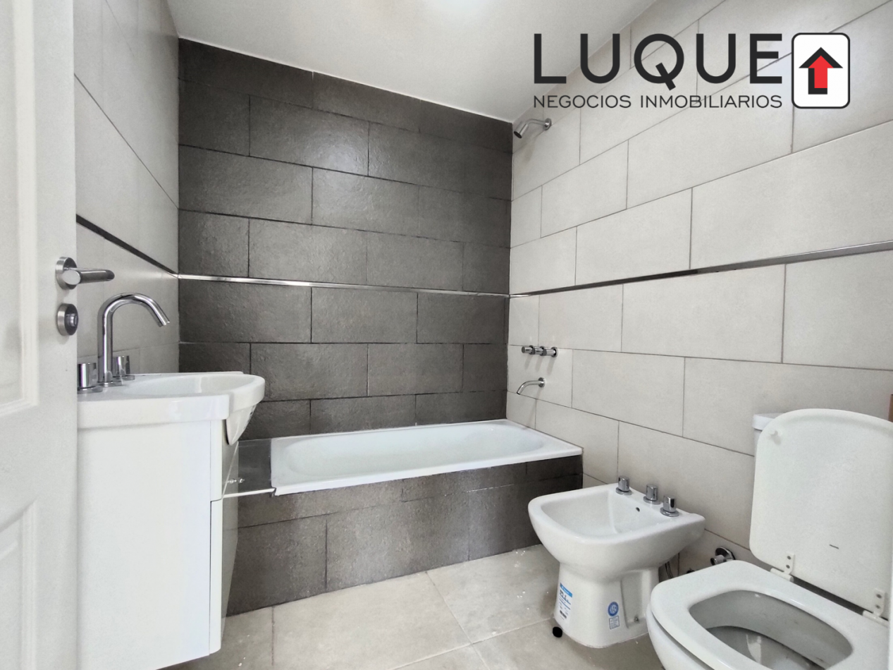 AMPLIO MONOAMBIENTE, MUY LINDO!