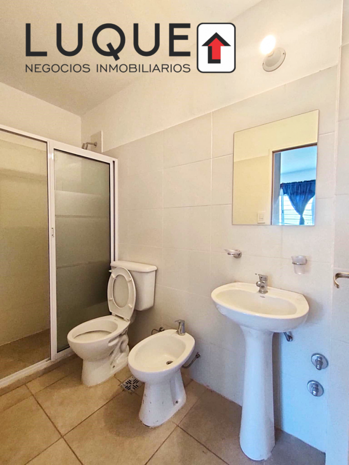 EN ALQUILER - COMPLEJO PORTEZUELO 