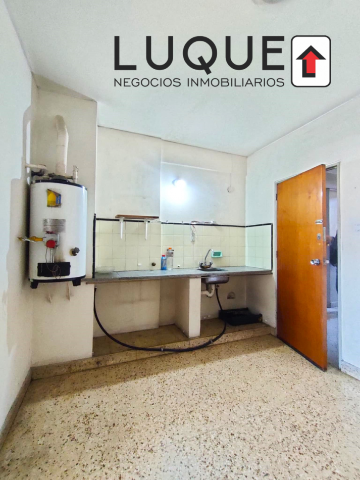 ALVARADO E ITUZAINGO ALQUILO DPTO.