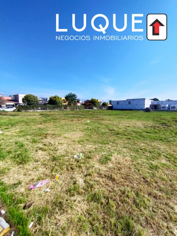 ALQUILO PREDIO Z° SUR (B° INTERSINDICAL)