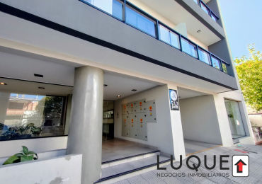 AMPLIO MONOAMBIENTE, MUY LINDO!